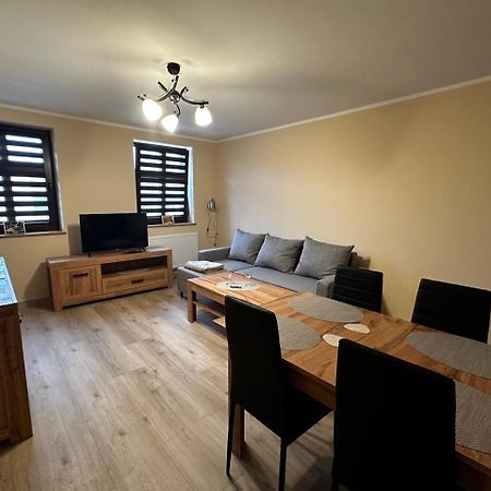 Apartamenty Alicja Dzierzoniow Luaran gambar