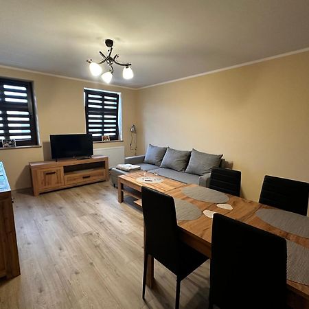 Apartamenty Alicja Dzierzoniow Luaran gambar