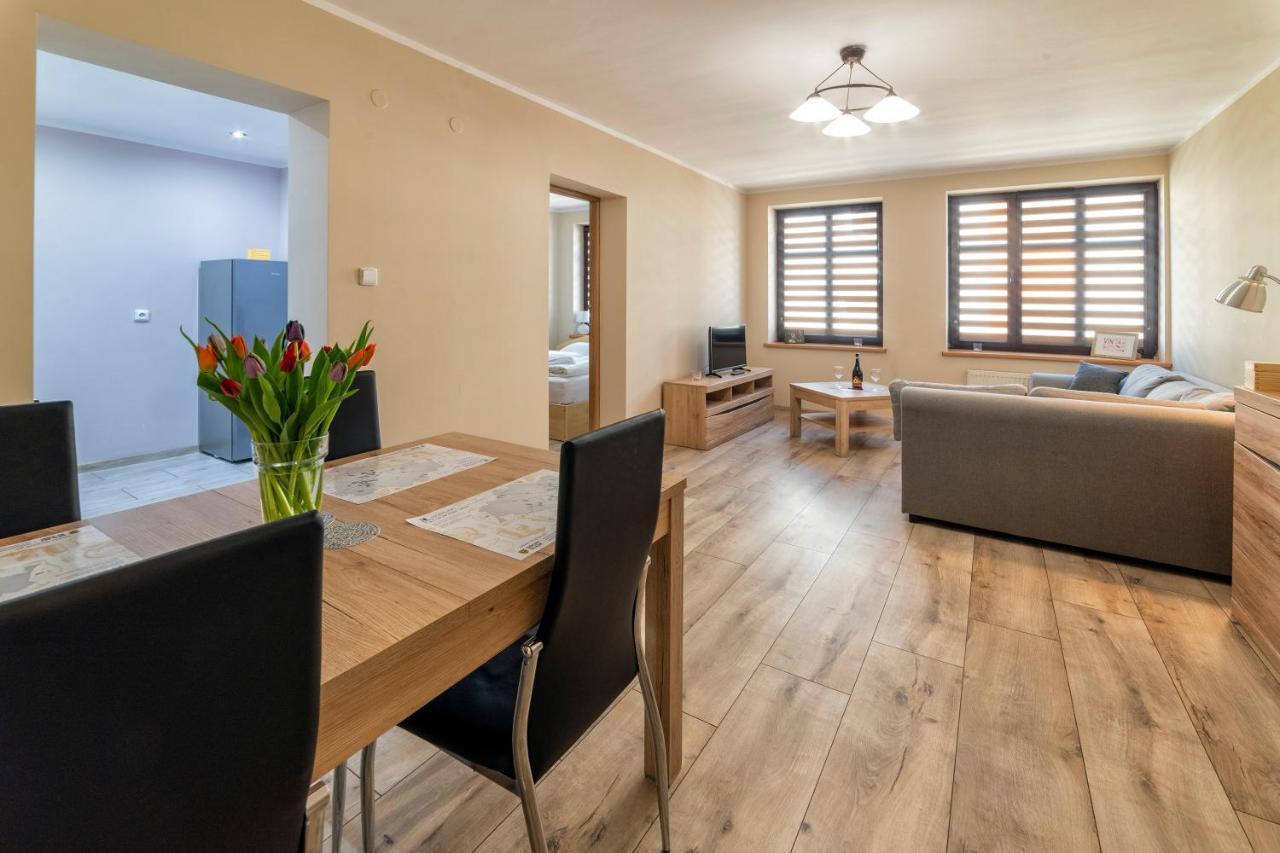 Apartamenty Alicja Dzierzoniow Luaran gambar