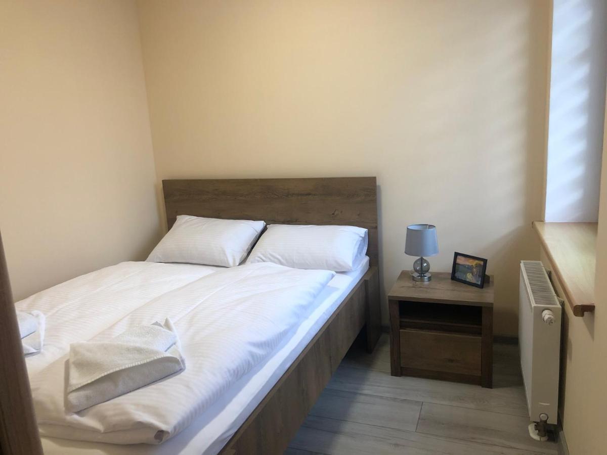 Apartamenty Alicja Dzierzoniow Luaran gambar