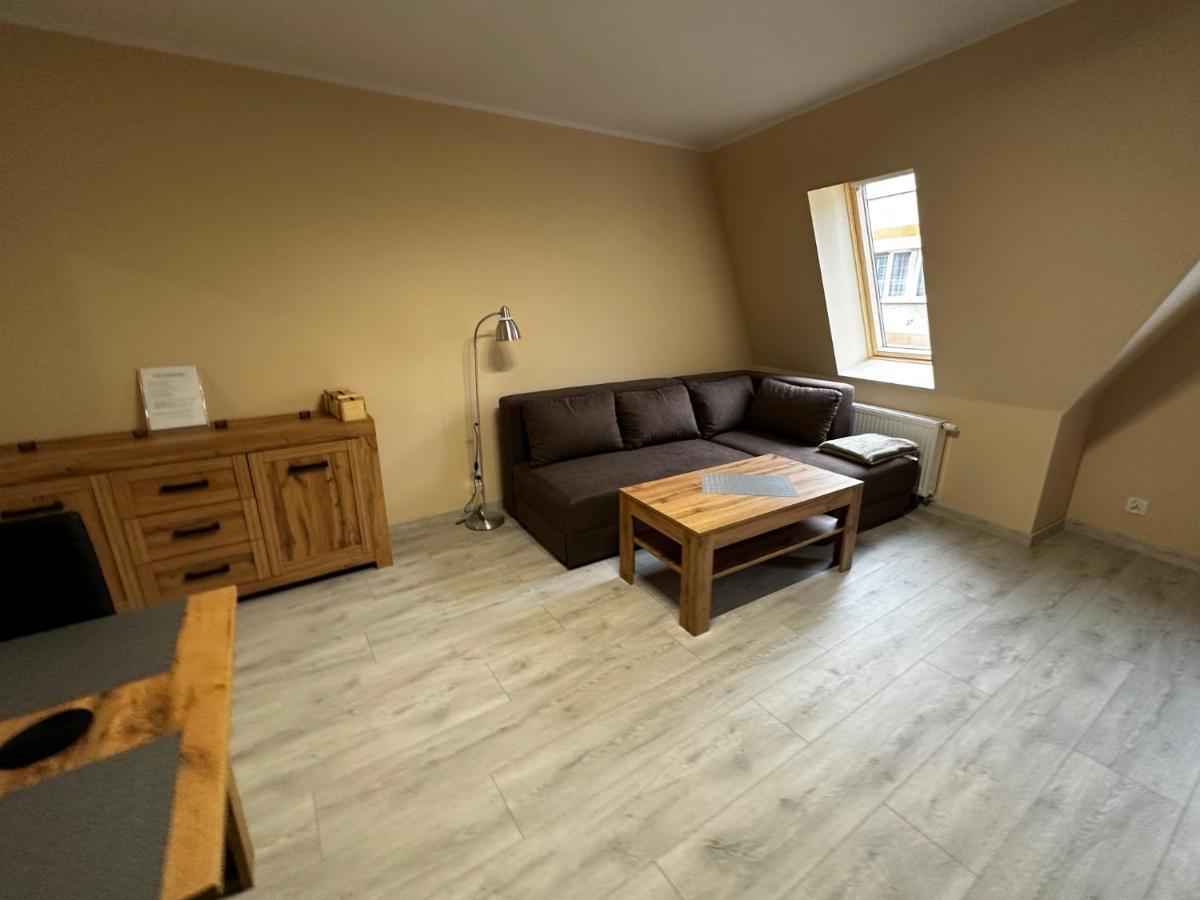 Apartamenty Alicja Dzierzoniow Luaran gambar