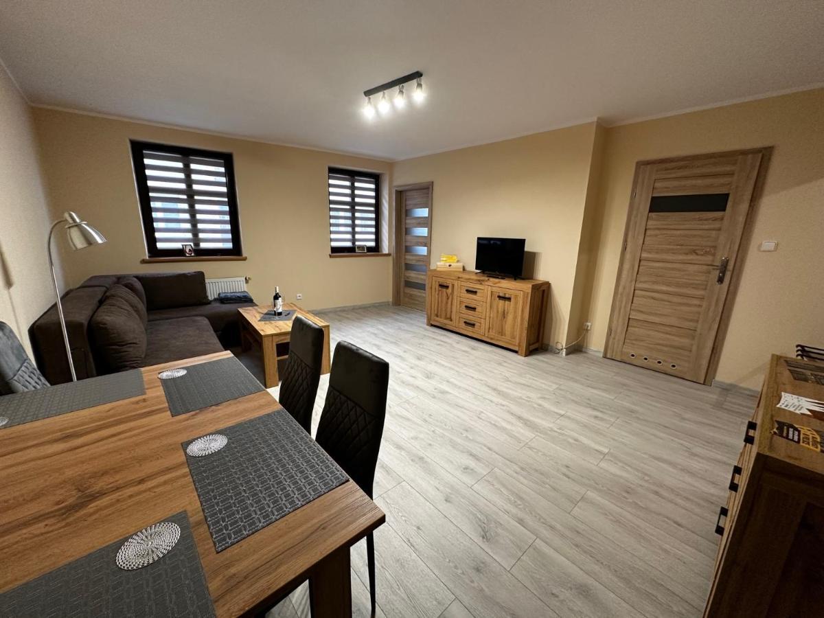 Apartamenty Alicja Dzierzoniow Luaran gambar