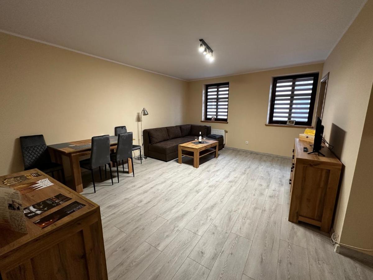 Apartamenty Alicja Dzierzoniow Luaran gambar
