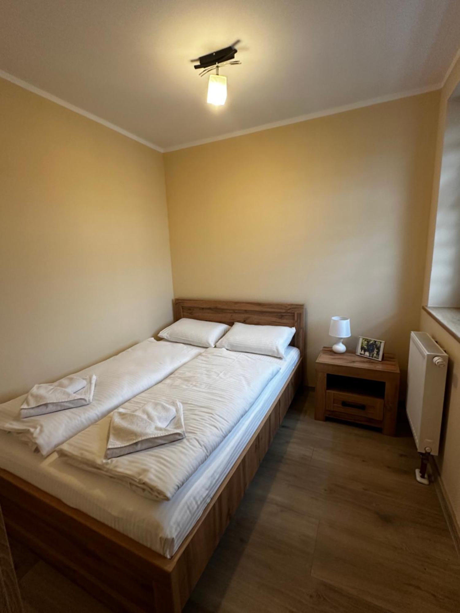 Apartamenty Alicja Dzierzoniow Luaran gambar