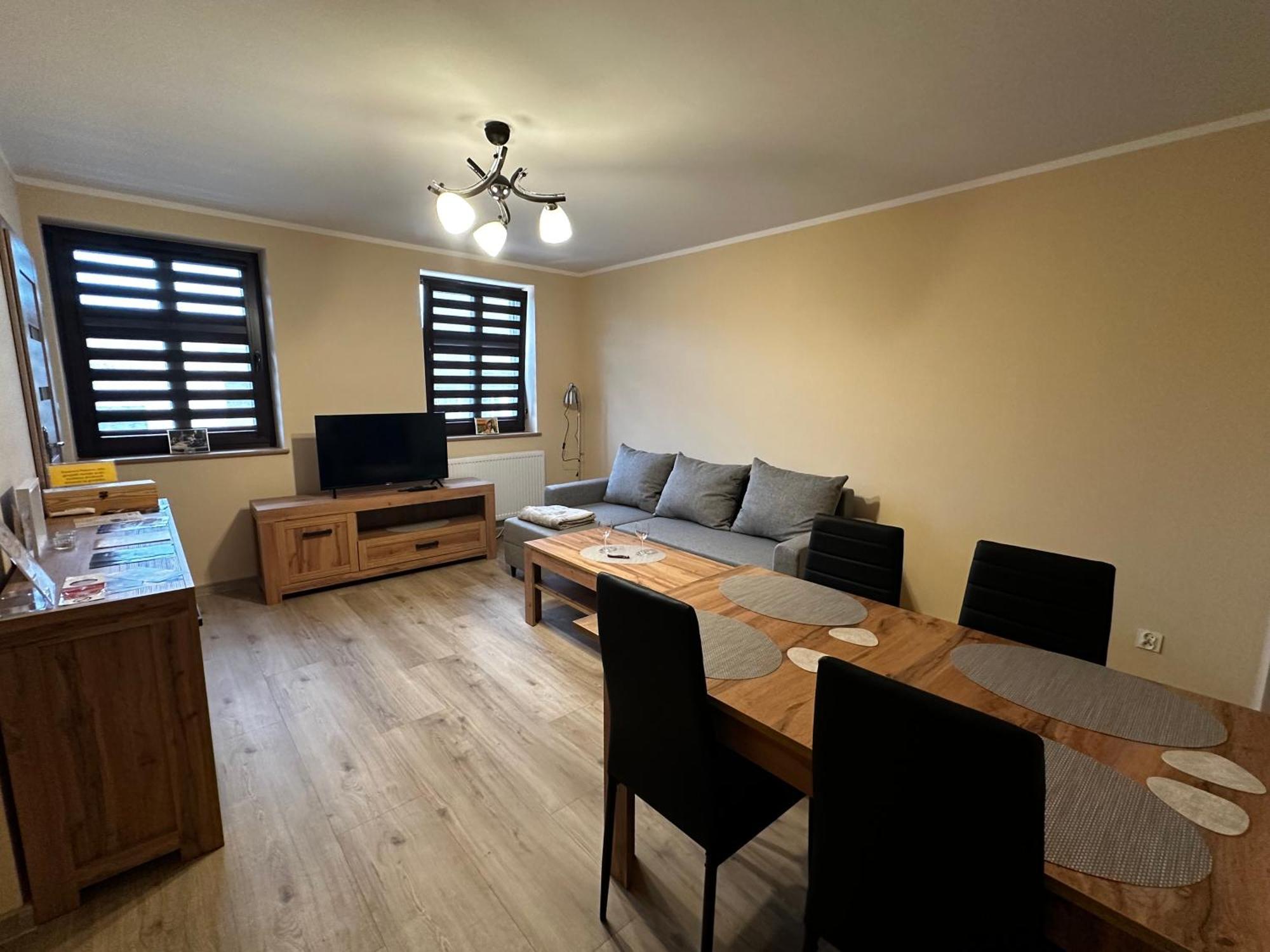 Apartamenty Alicja Dzierzoniow Luaran gambar