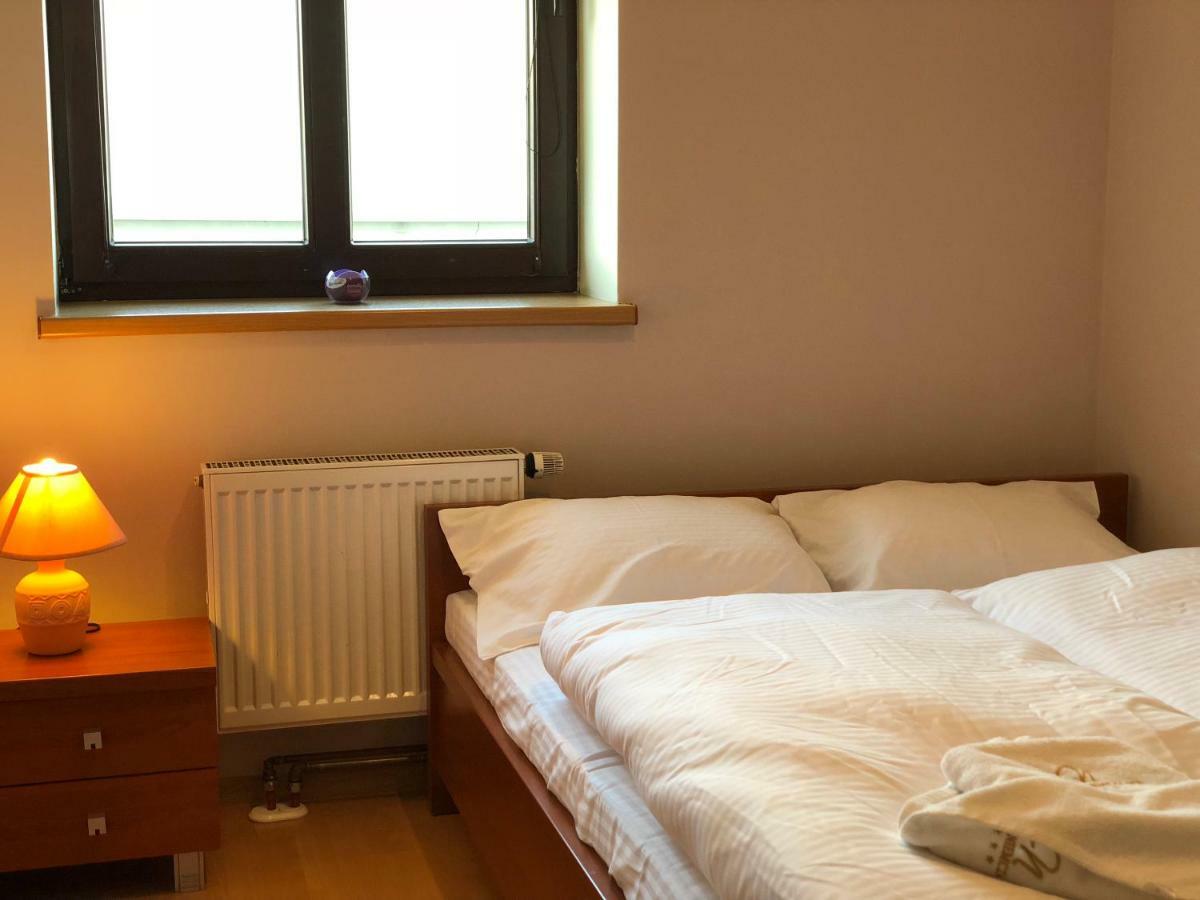 Apartamenty Alicja Dzierzoniow Luaran gambar