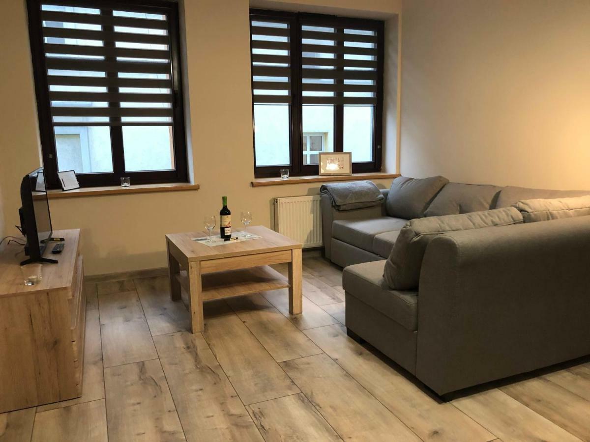 Apartamenty Alicja Dzierzoniow Luaran gambar